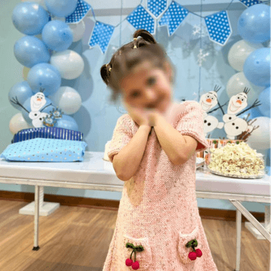 سنشان هر کدام 4 و 3 ساله هستند اما درد و رنج هزار ساله بر این خواهر و برادر گذشته است.