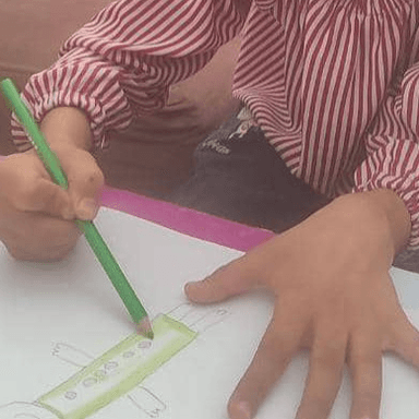 شاید عروسک خنده را به خانه بیاورد