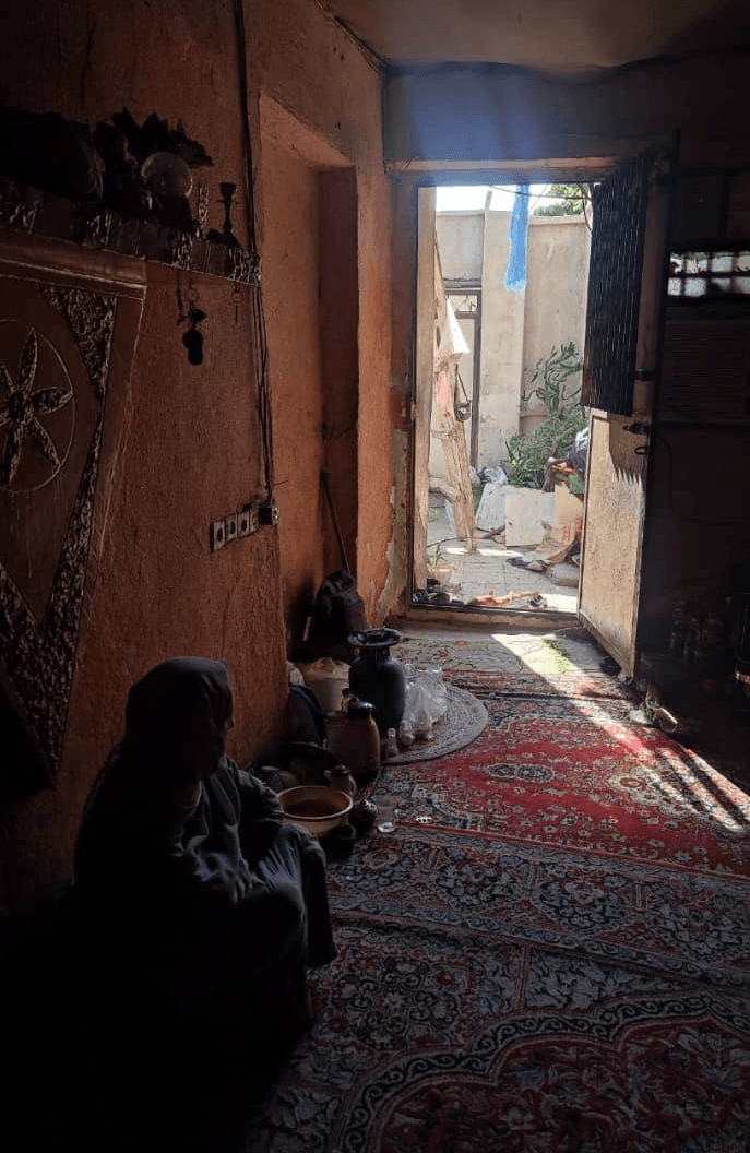 یک اتاق سرد، دو کودک بیمار، یک مادر درمانده