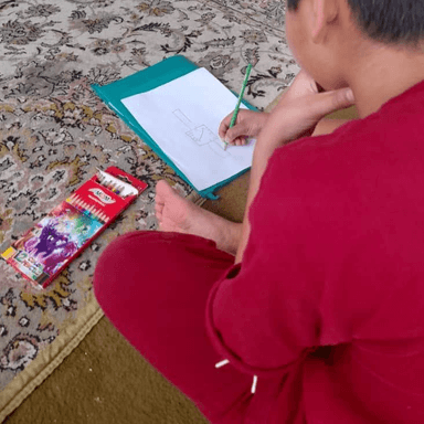 من مراقبت مادربزرگم هستم