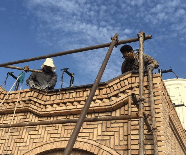 نور بخشیدن به این خانه، با شما
