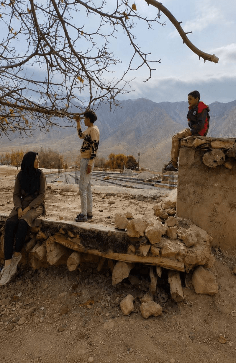 دختری که در ۱۶ ‌سالگی، مادرِ دو برادرش شد