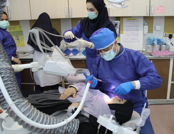 به همت کلینیک دندانپزشکی ناجا / گروهی از مددجویان مهرآفرین خدمات دندانپزشکی رایگان دریافت کردند